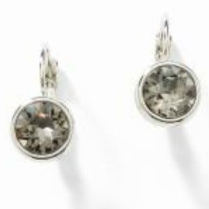 Black crystal esrrings